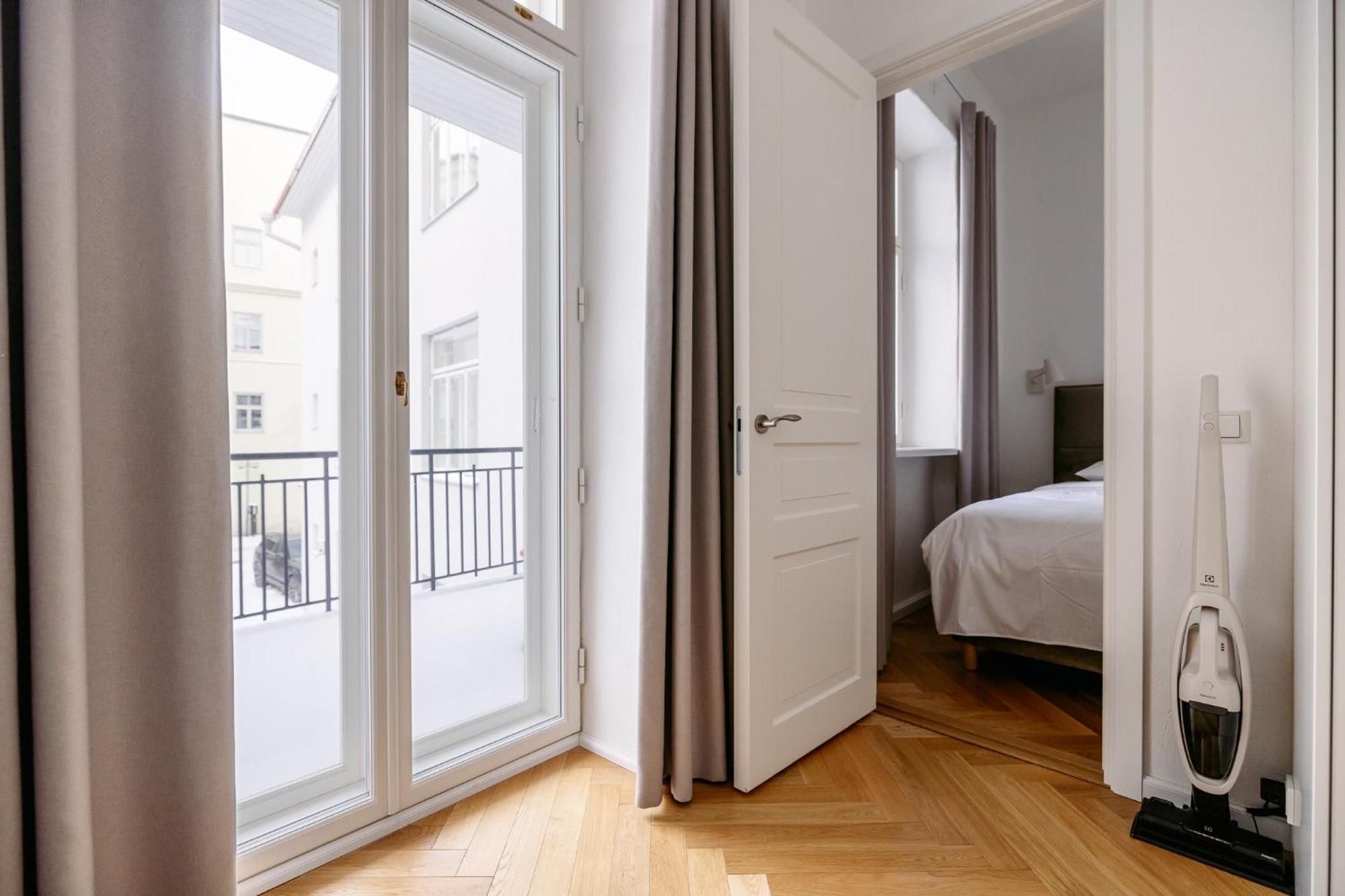 Hestia Hotel Barons Old Town Талин Екстериор снимка