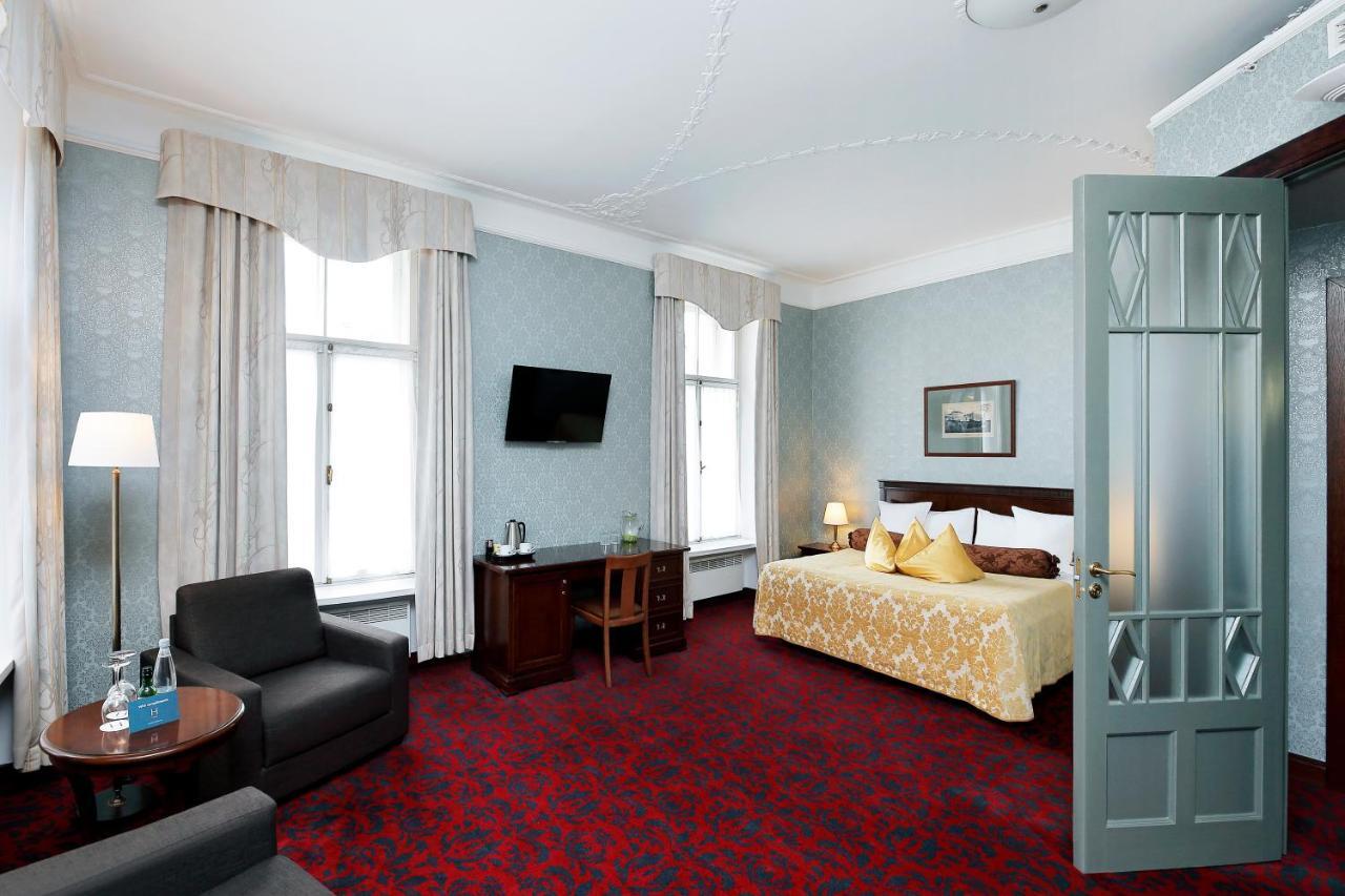 Hestia Hotel Barons Old Town Талин Екстериор снимка